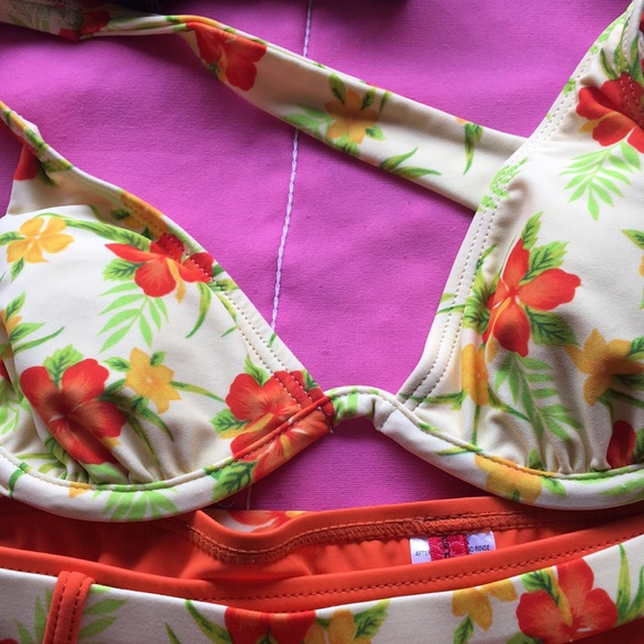 bikini - Picture 2 of 4